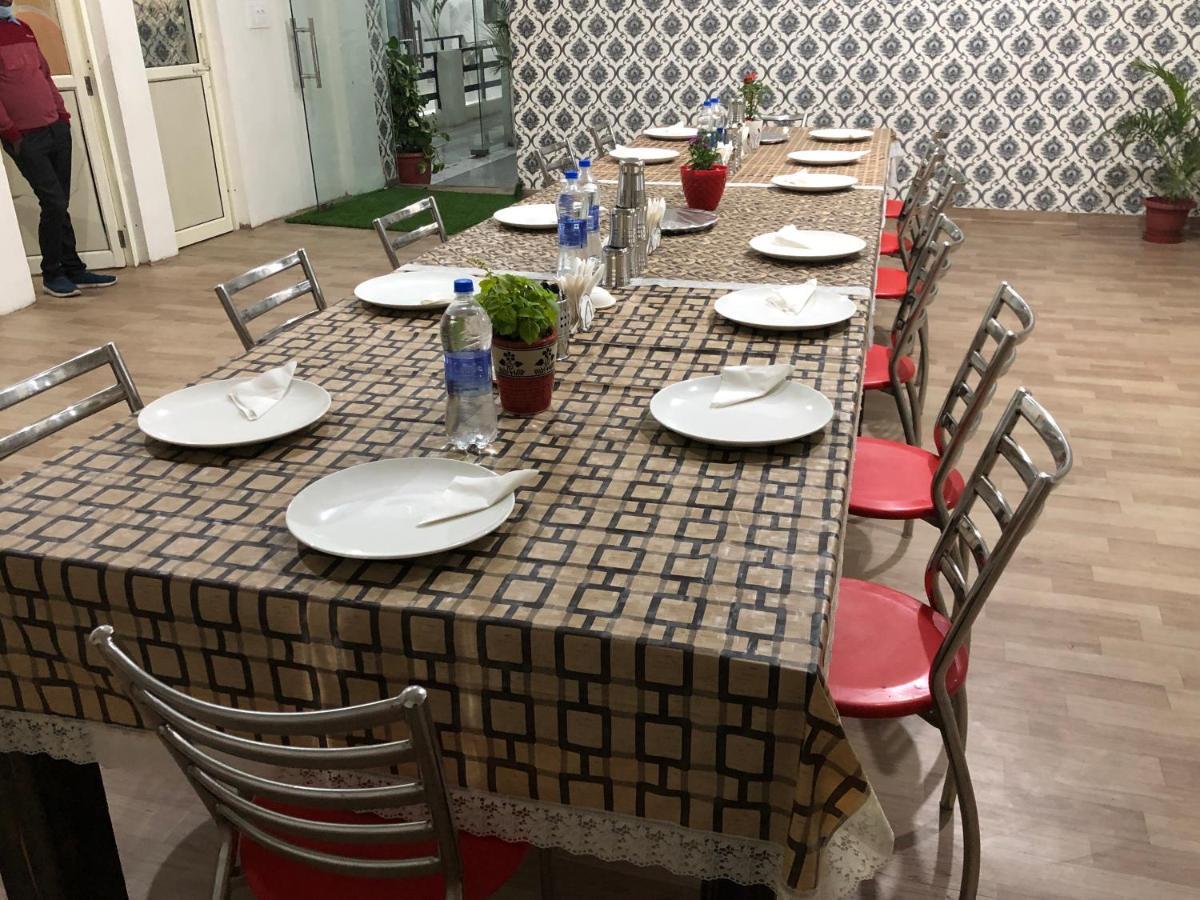 The Rejoice Hotel & Guesthouse Greater Noida Dış mekan fotoğraf