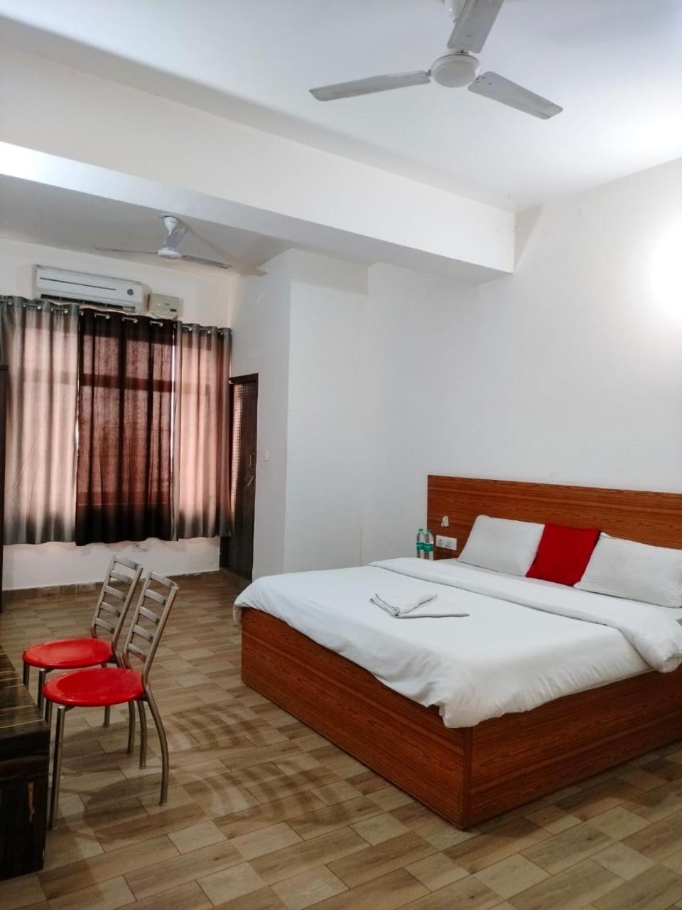The Rejoice Hotel & Guesthouse Greater Noida Dış mekan fotoğraf